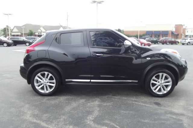 Nissan Juke 2011 photo 1