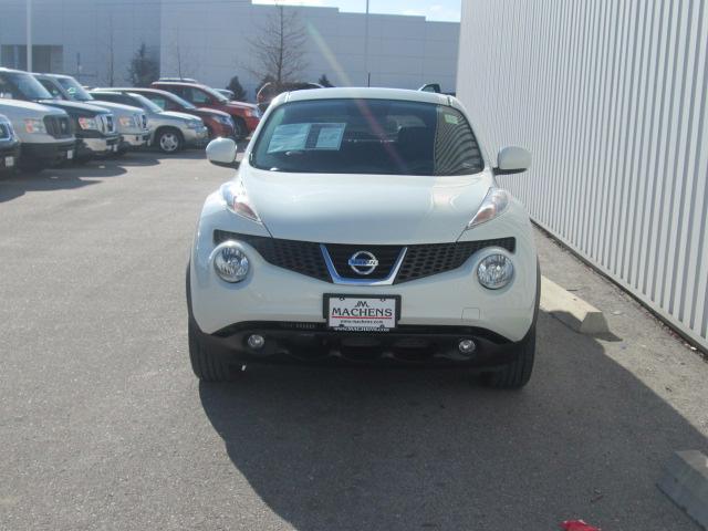 Nissan Juke 2011 photo 3