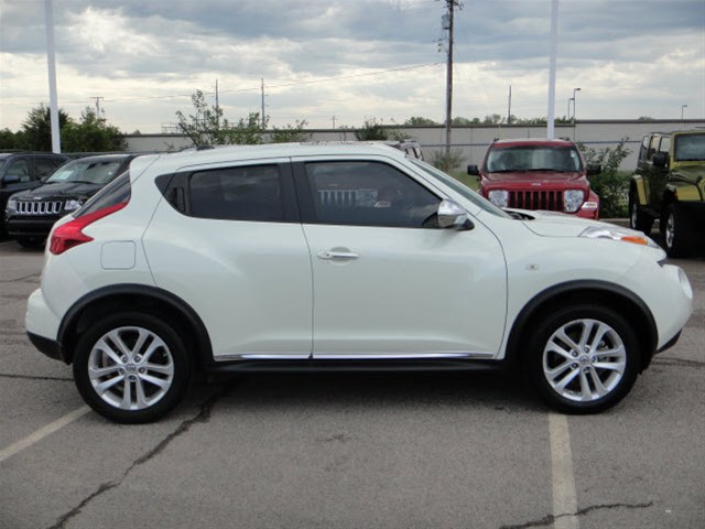 Nissan Juke 2011 photo 1