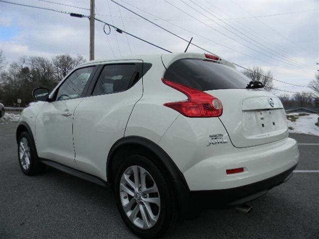 Nissan Juke 2011 photo 4