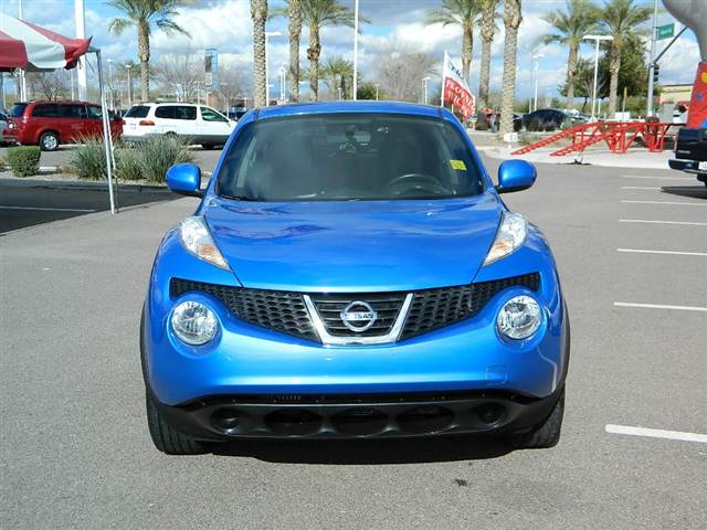 Nissan Juke 2011 photo 1