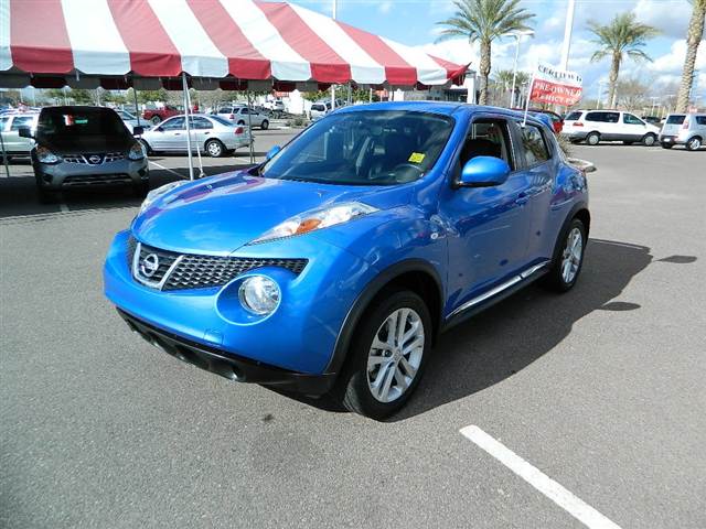 Nissan Juke 2011 photo 2