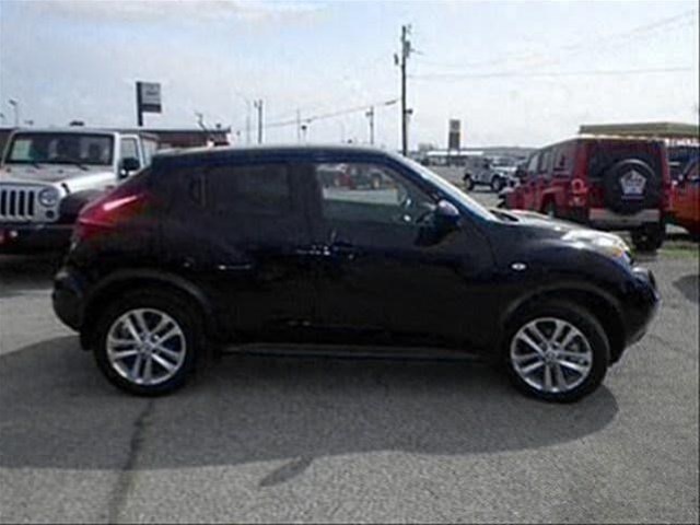 Nissan Juke 2011 photo 2