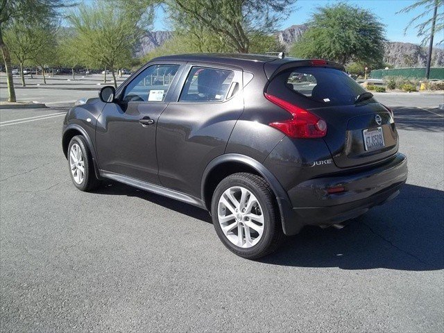 Nissan Juke 2011 photo 4