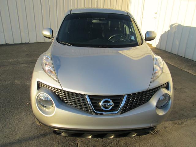 Nissan Juke 2011 photo 2