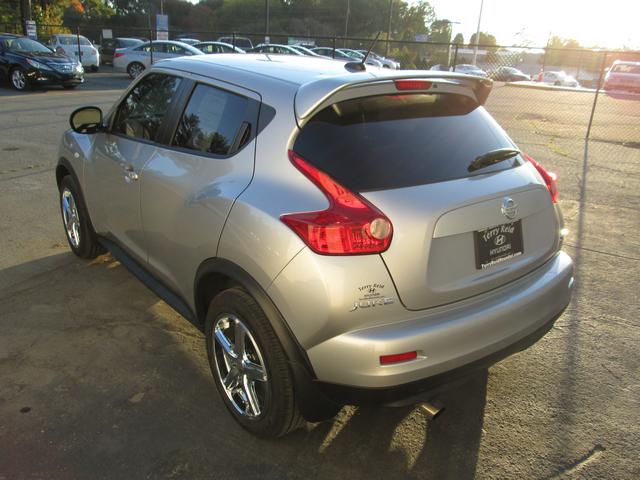 Nissan Juke 2011 photo 5