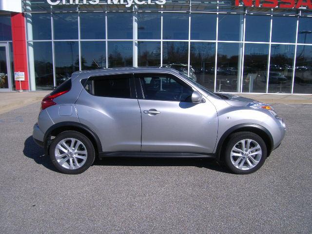 Nissan Juke 2011 photo 1