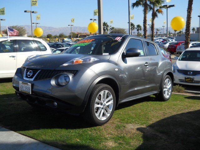 Nissan Juke 2011 photo 2