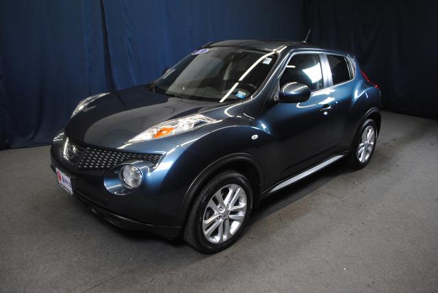 Nissan Juke 2011 photo 2