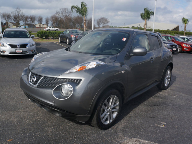 Nissan Juke 2011 photo 2