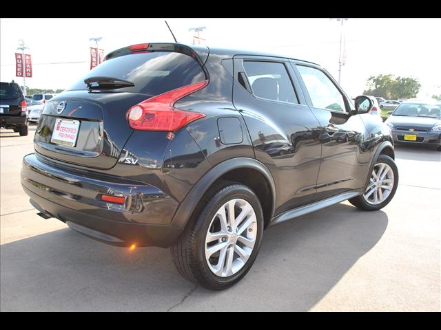 Nissan Juke 2011 photo 1