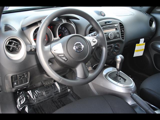 Nissan Juke 2011 photo 3