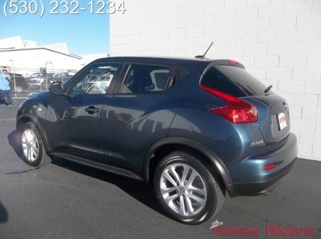 Nissan Juke 2011 photo 1