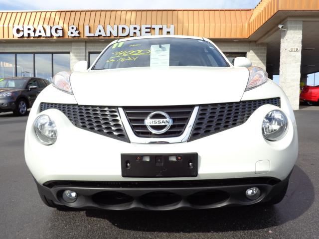 Nissan Juke 2011 photo 1