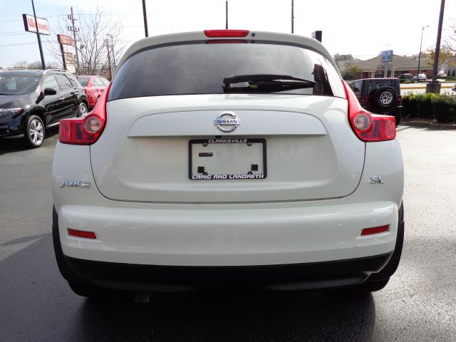 Nissan Juke 2011 photo 4