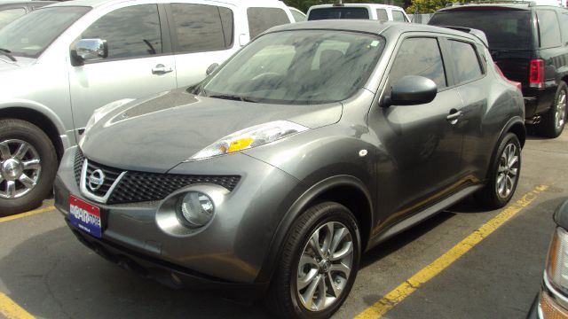 Nissan Juke 2011 photo 2