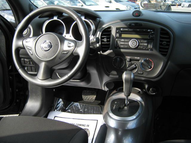 Nissan Juke 2011 photo 6