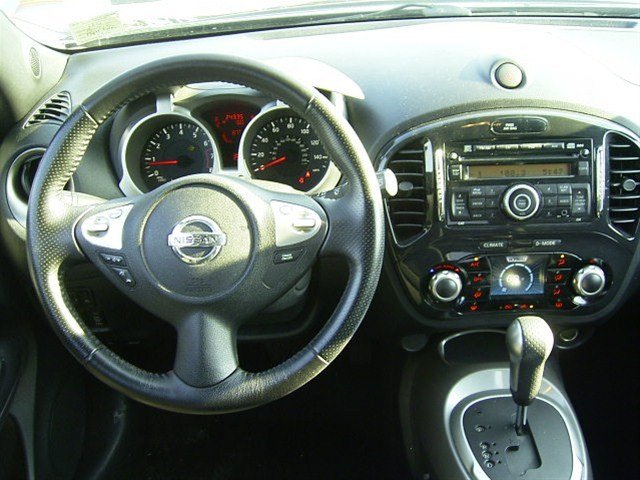 Nissan Juke 2011 photo 4