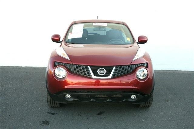 Nissan Juke 2011 photo 2