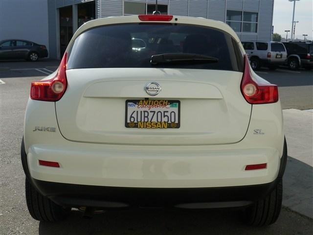 Nissan Juke 2011 photo 5