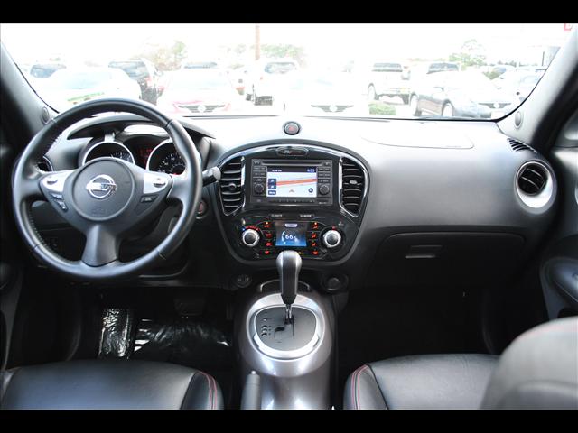 Nissan Juke 2011 photo 2