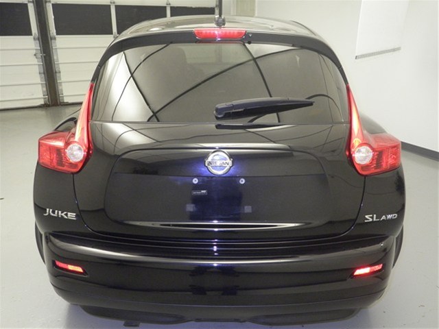 Nissan Juke 2011 photo 4