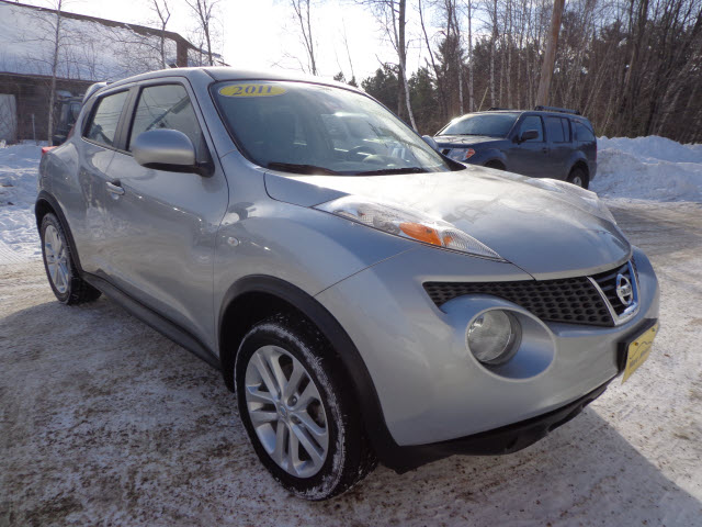 Nissan Juke 4dr Sdn LE Auto (SE) Sedan Unspecified