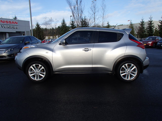 Nissan Juke 2011 photo 2