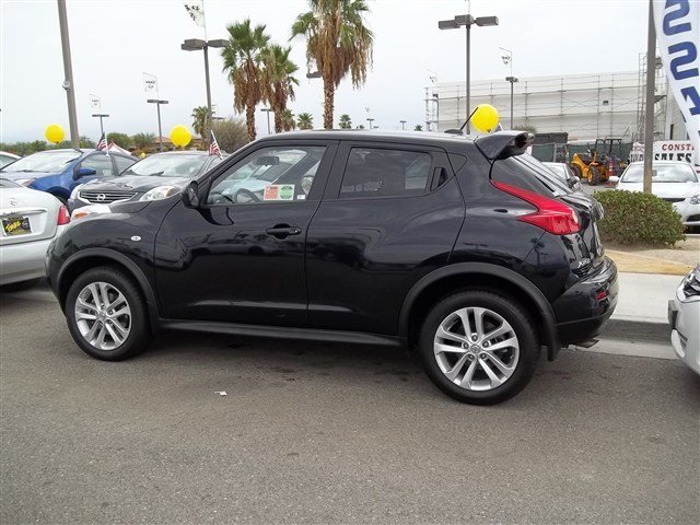 Nissan Juke 2011 photo 3