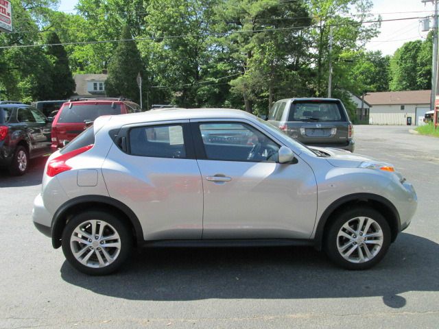 Nissan Juke 2012 photo 14