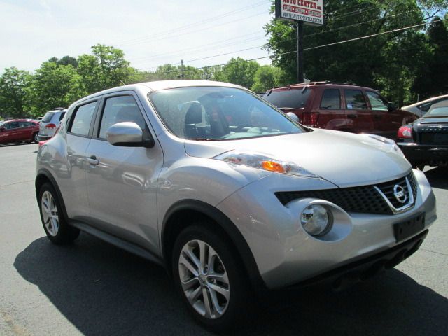 Nissan Juke 2012 photo 17