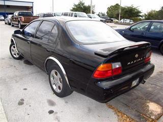 Nissan Maxima 1995 photo 3