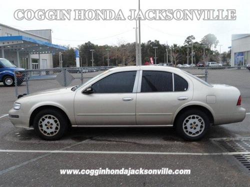 Nissan Maxima 1995 photo 2