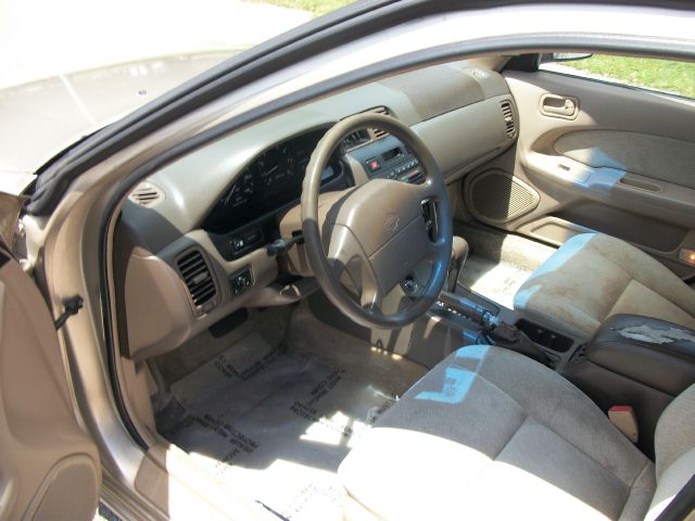 Nissan Maxima 1996 photo 1