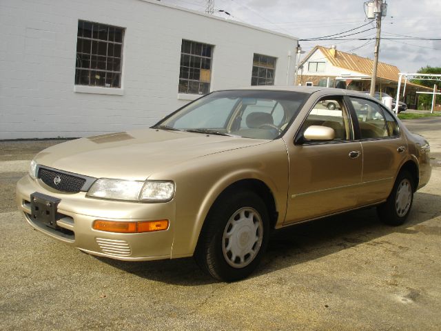 Nissan Maxima 1996 photo 19