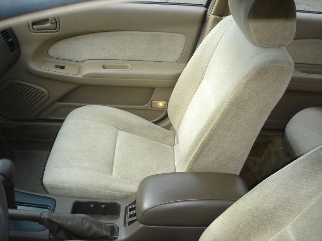 Nissan Maxima 1996 photo 5