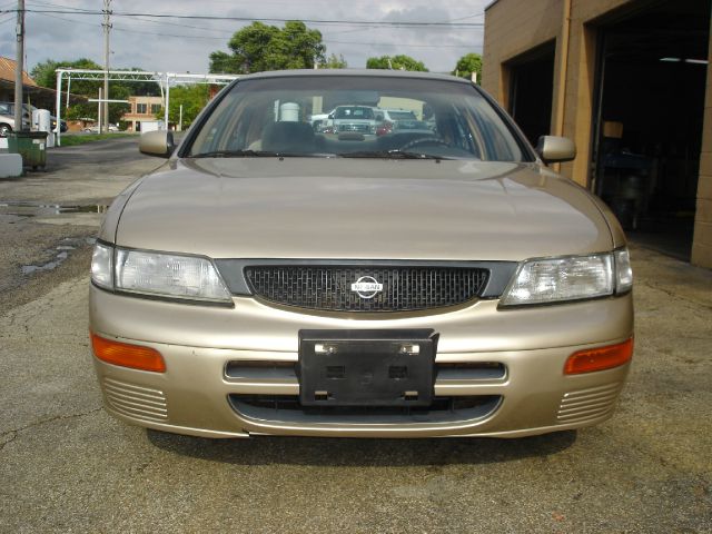 Nissan Maxima 1996 photo 9