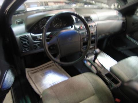 Nissan Maxima 1996 photo 2