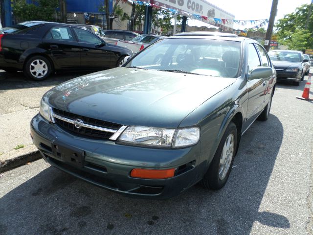 Nissan Maxima 1997 photo 9