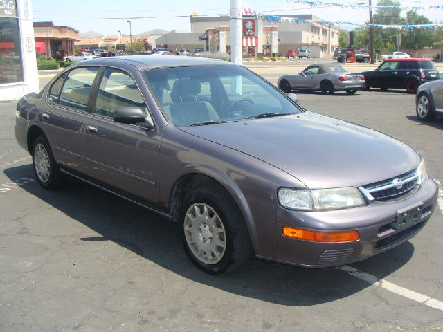 Nissan Maxima 1997 photo 3