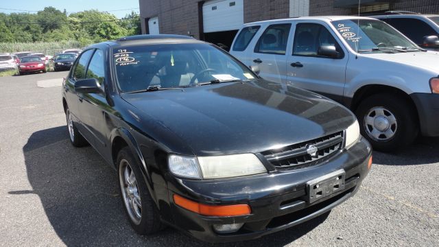 Nissan Maxima 1997 photo 4