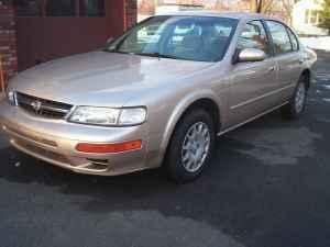 Nissan Maxima 1997 photo 1