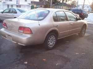 Nissan Maxima 1997 photo 2