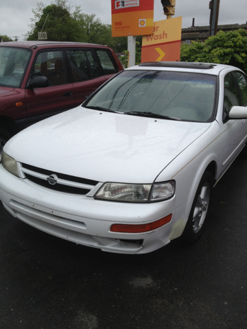 Nissan Maxima 1997 photo 5