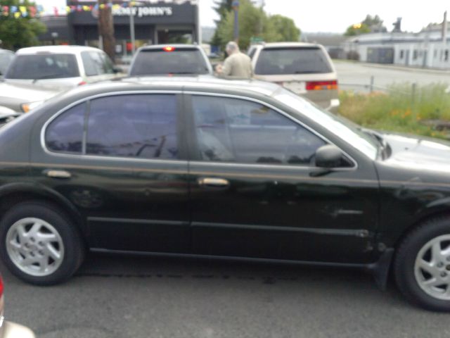 Nissan Maxima 1997 photo 11