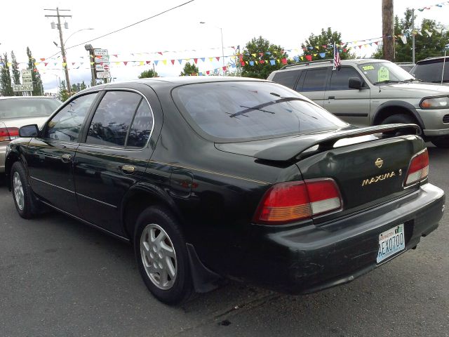 Nissan Maxima 1997 photo 5