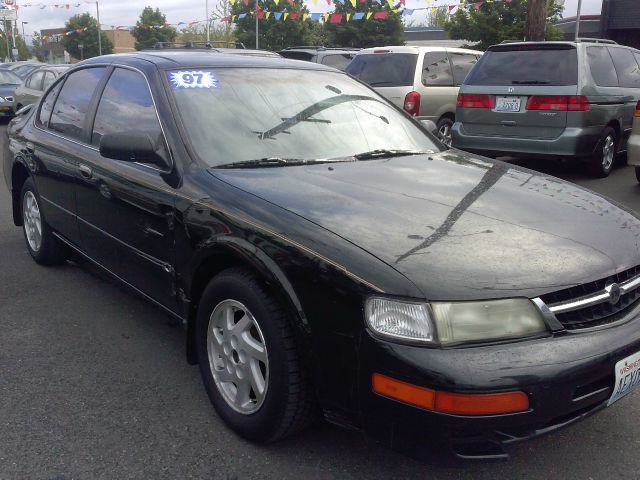 Nissan Maxima 1997 photo 7