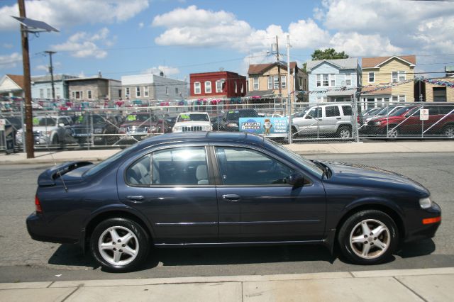 Nissan Maxima 1997 photo 3