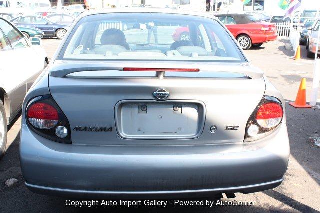 Nissan Maxima 1997 photo 4