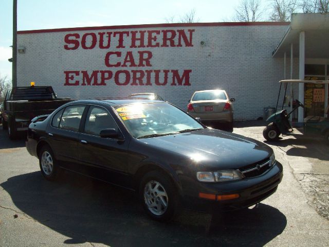 Nissan Maxima 1997 photo 4